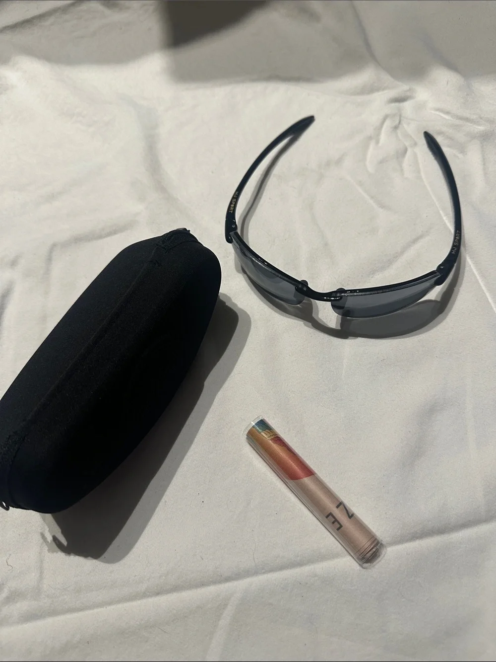 Maui Jim Black Makaha Wraparound Sport Sunglasses with Black Zip Case